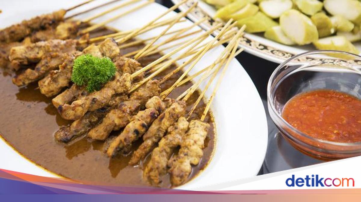 Sate Madura Legenda: Kenikmatan yang Menggigit Jiwa di Cilacap